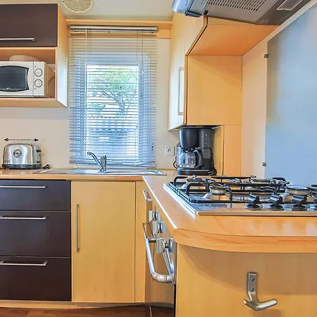 Mobilhome équipé Bois Masson *