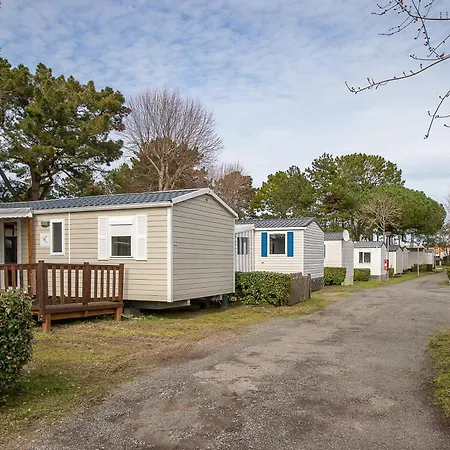Kemping Mobilhome Equipe Bois Masson