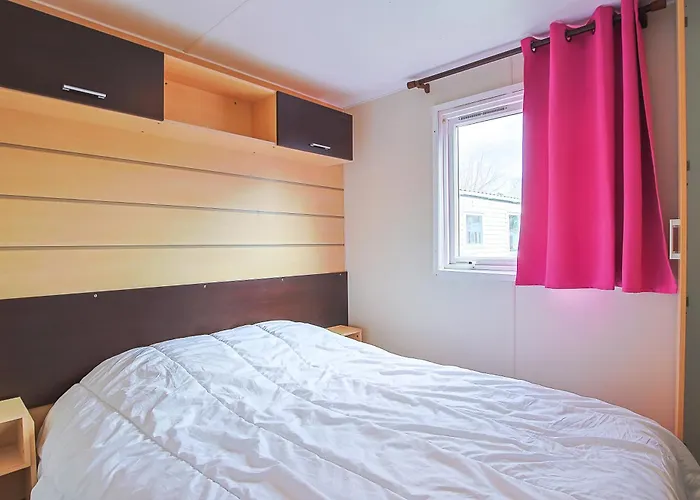 Mobilhome Equipe Bois Masson Kemping *