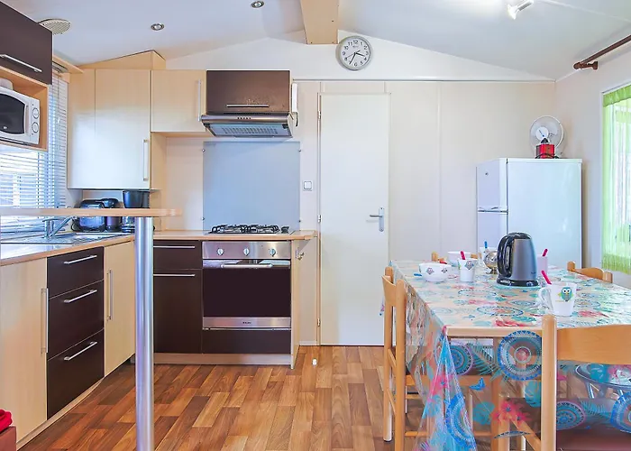 Mobilhome Equipe Bois Masson Kemping *